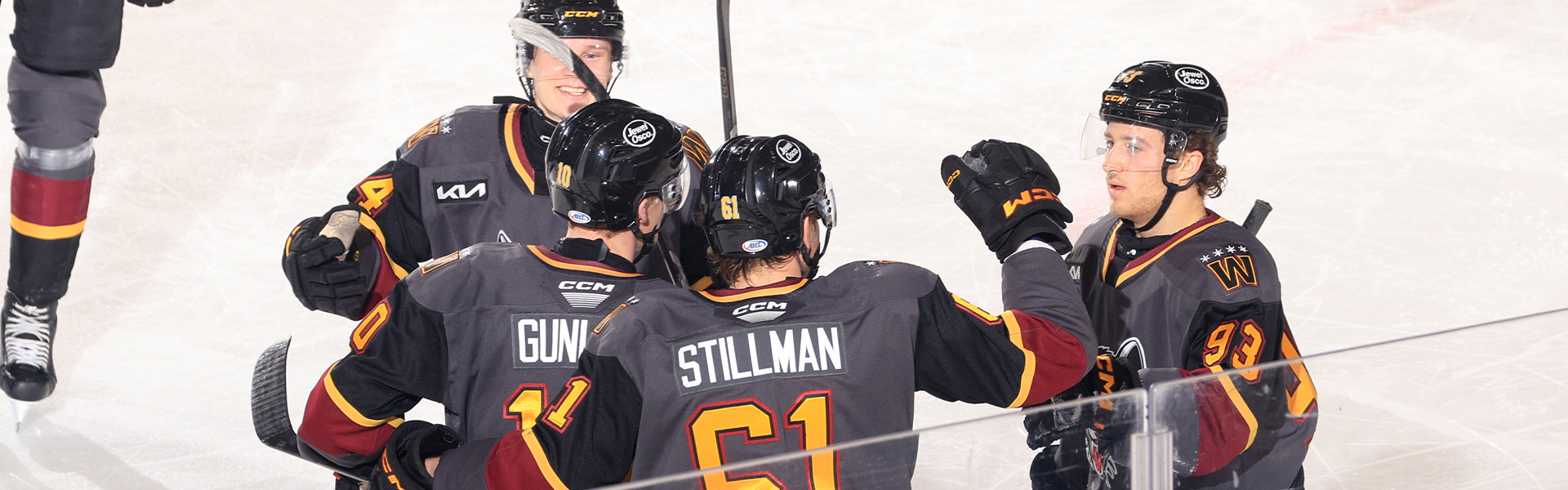 WOLVES’ WIN STREAK SNAPPED BY ICEHOGS 5-3 - Chicago Wolves