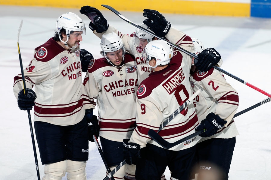 Ice Hockey Game Recaps Chicago Ice Hockey Games Chicago Wolves